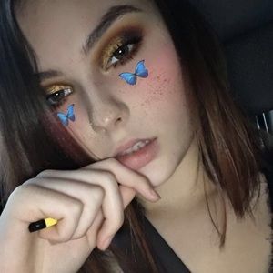 Meet your Posher, Katelyn